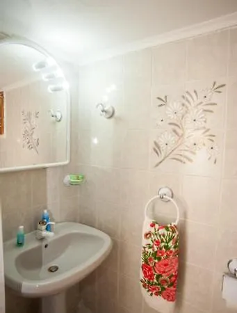 Fernanda's Traditional 2 Floor House 4*