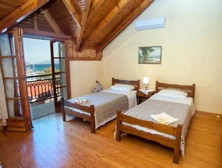 Fernanda's Traditional 2 Floor House 펜션 포로스