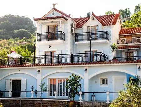 Fernanda's Traditional 2 Floor House 펜션 *